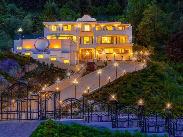 1121 Crestline Road, West Vancouver