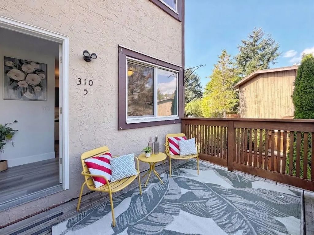 310 Highland Way 5, Port Moody
