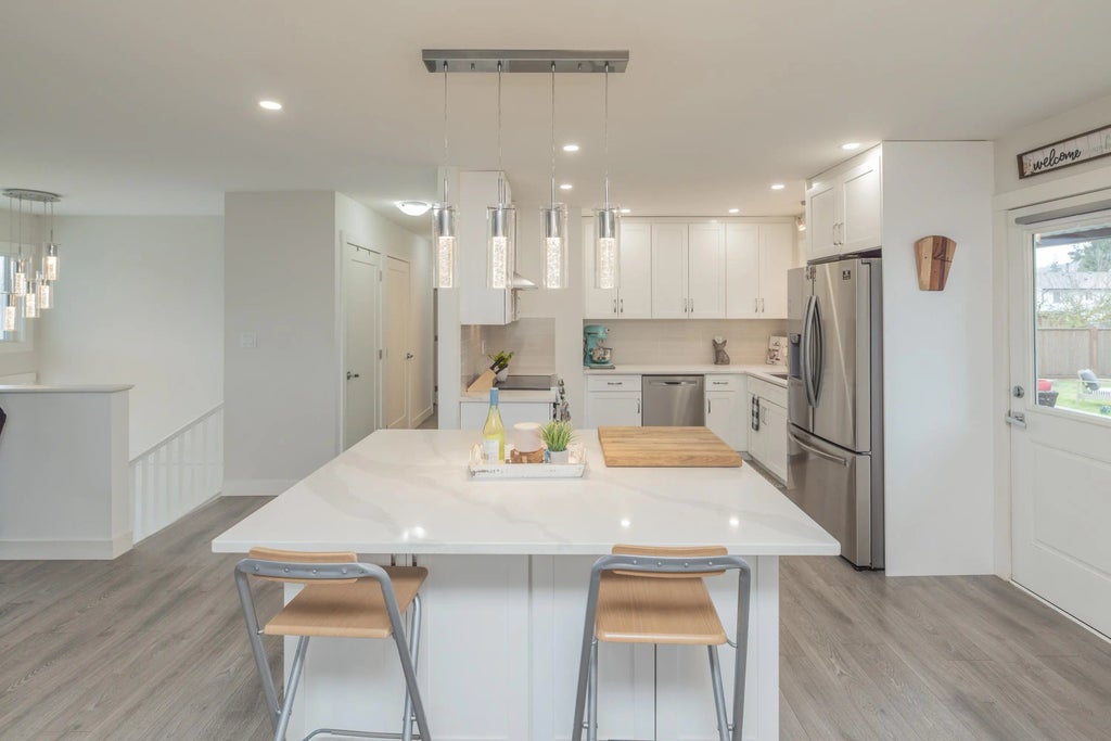 32073 Westview Avenue, Mission