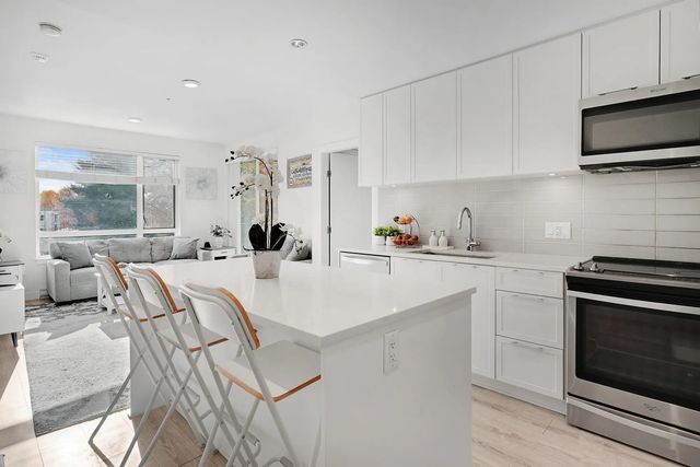 2382 Atkins Avenue 316, Port Coquitlam
