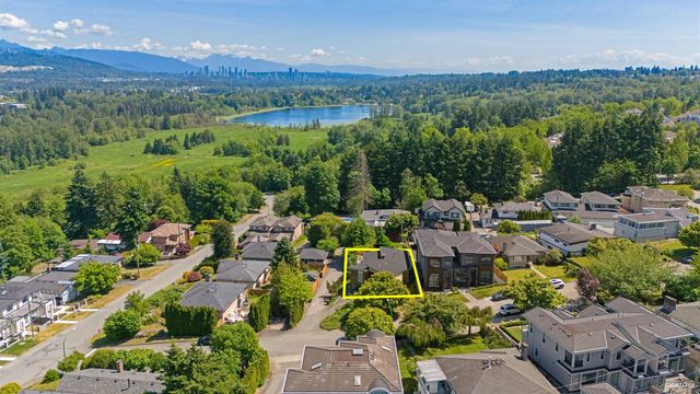5578 Oakglen Drive, Burnaby