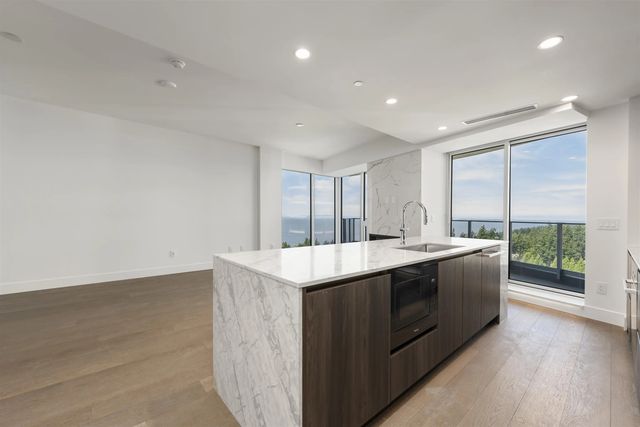 1475 Foster Street 1401, White Rock