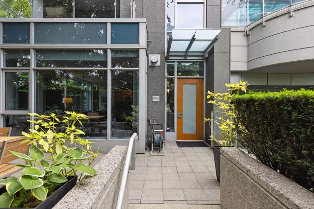 1233 W Cordova Street Th12, Vancouver
