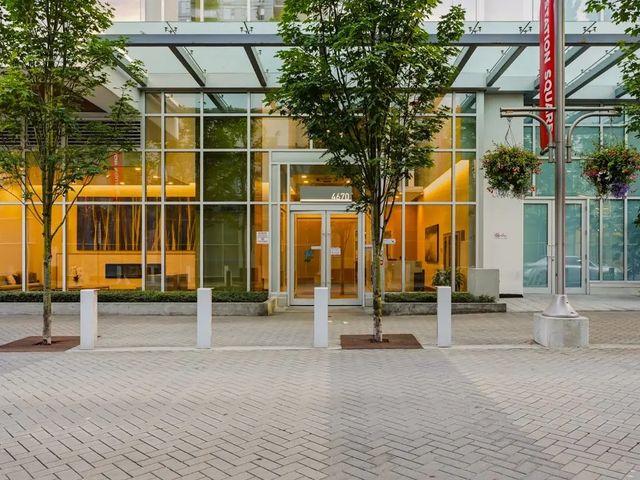 4670 Assembly Way 3903, Burnaby