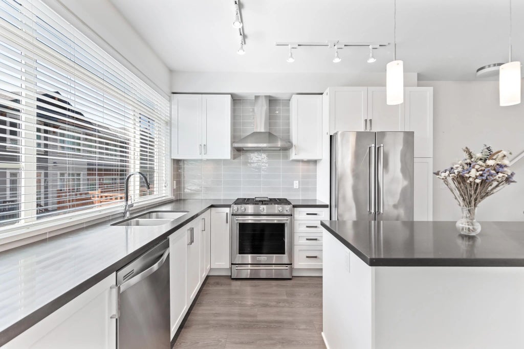 11305 240 Street 144, Maple Ridge