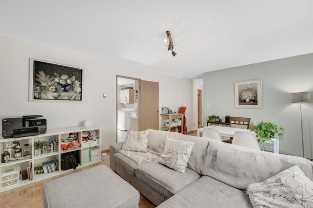 8607 Selkirk Street Back Unit, Vancouver