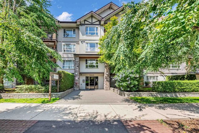 5465 203 Street 209, Langley