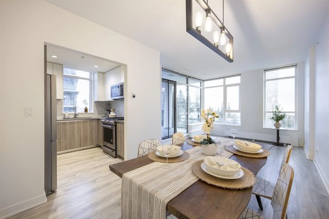 8940 University Crescent 902, Burnaby