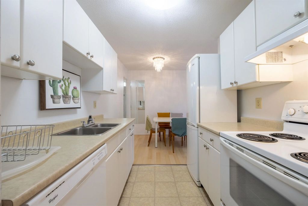 1195 Pipeline Road 203, Coquitlam
