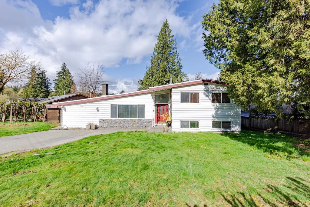 11411 Loughren Drive, Surrey