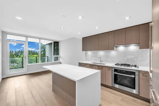 5410 Shortcut Road 1107, Vancouver