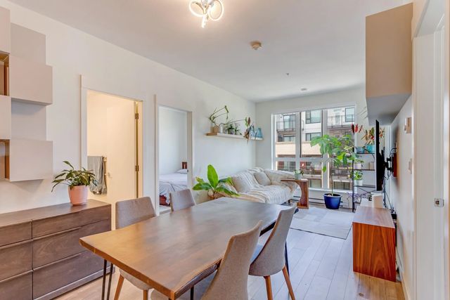 750 Dogwood Street 412, Coquitlam