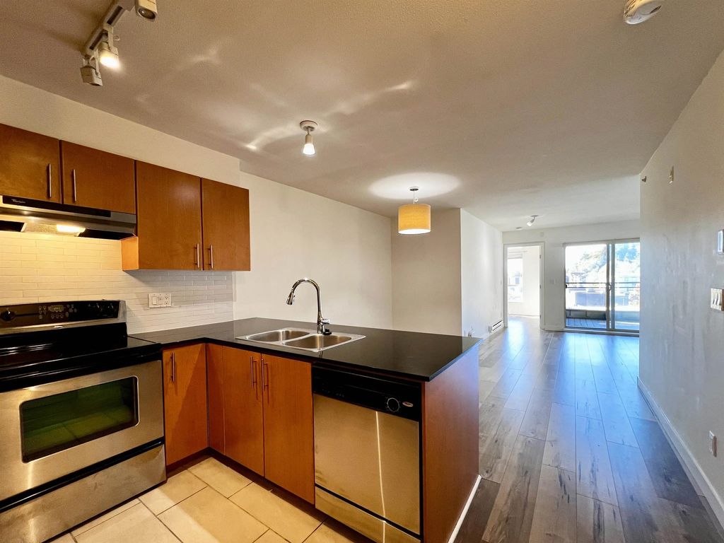 1633 Mackay Avenue 408, North Vancouver