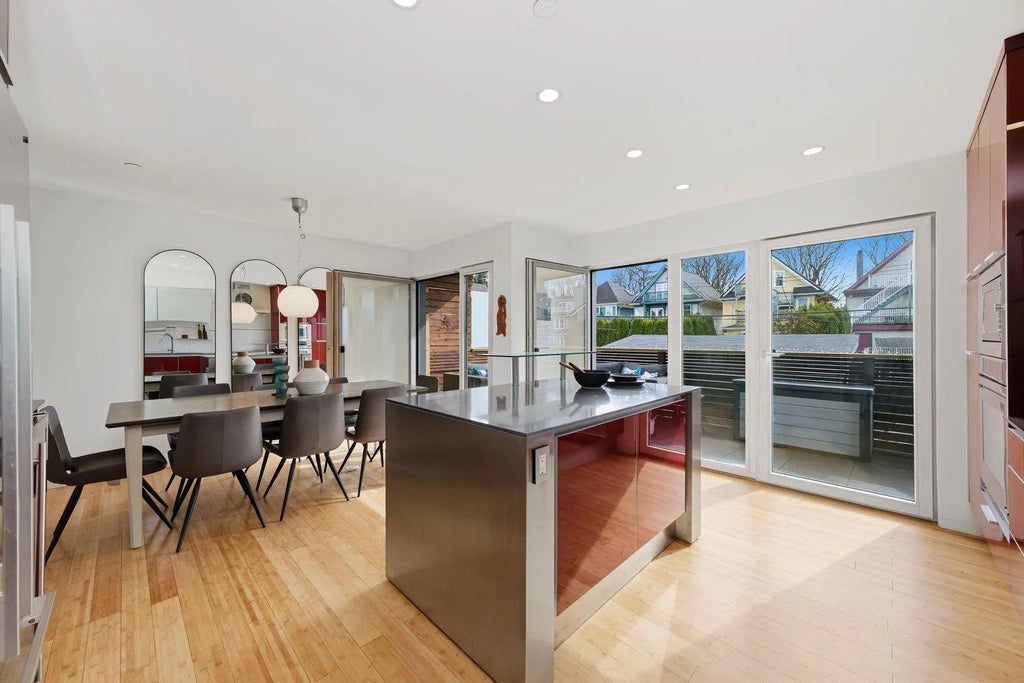 128 W 12th Avenue, Vancouver