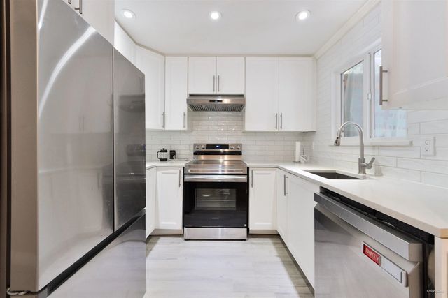 2986 Coast Meridian Road 28, Port Coquitlam