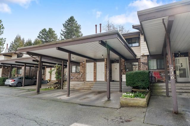 7447 140 Street 237, Surrey