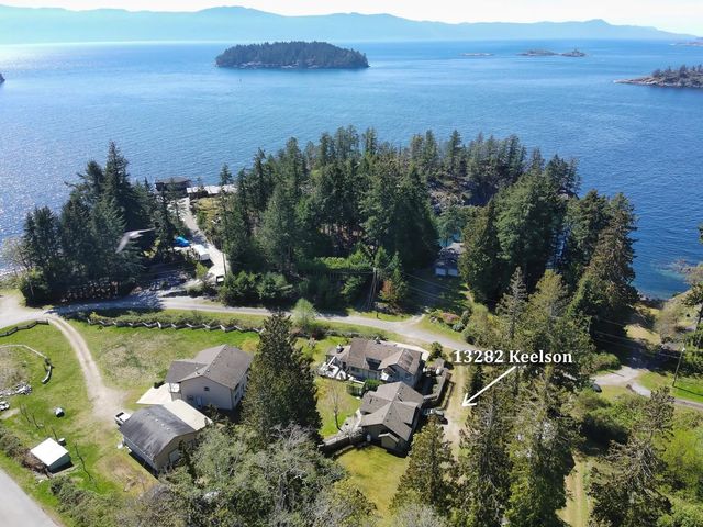 13282 Keelson Road, Garden Bay