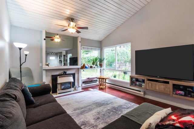 6217 E Greenside Drive, Surrey