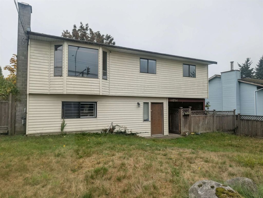 18256 64 Avenue, Surrey