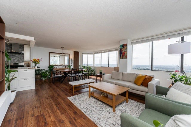 6540 Burlington Avenue 2505, Burnaby