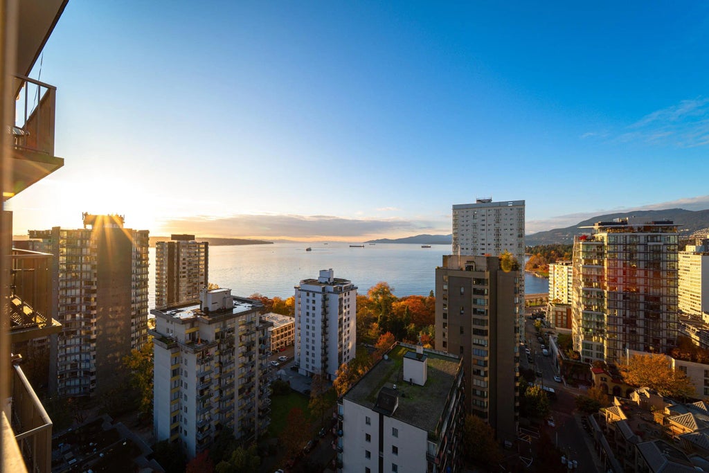 1251 Cardero Street 2004, Vancouver