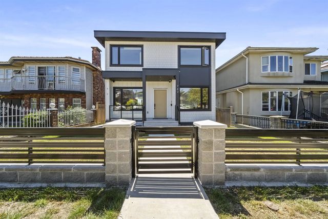 742 E 58th Avenue, Vancouver