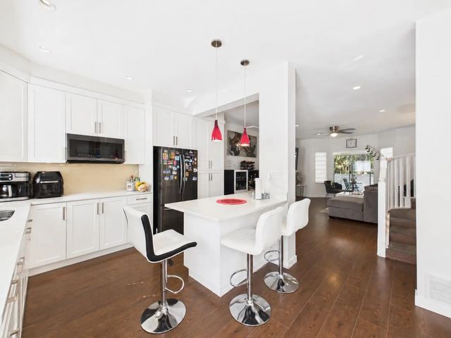 6700 Rumble Street 8, Burnaby