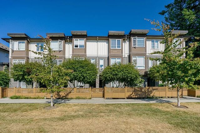 5888 144 Street 129, Surrey