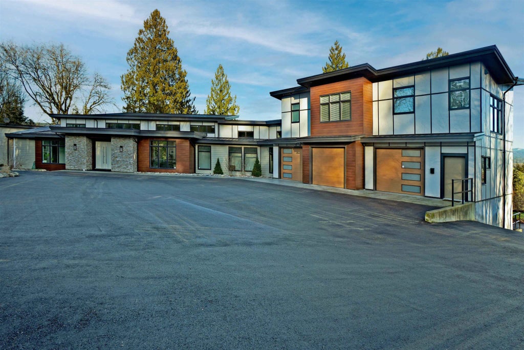 8211 264 Street, Langley