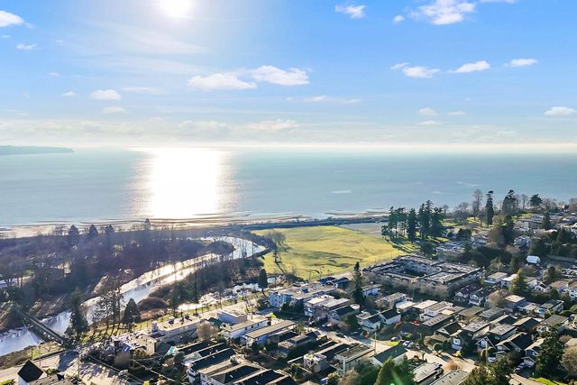 16058 9a Avenue 102, Surrey