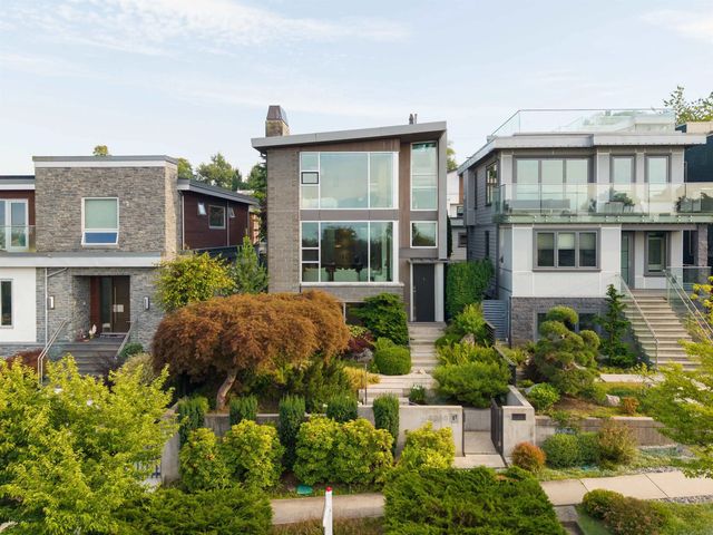 3250 W 20th Avenue, Vancouver