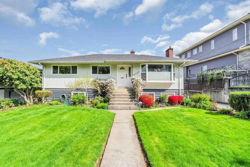 9525 Sullivan Street, Burnaby