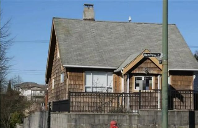 2387 Renfrew Street, Vancouver