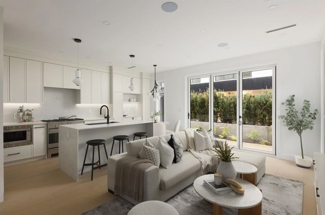 419 W 23rd Avenue 4, Vancouver