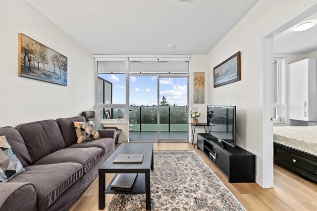 6463 Silver Avenue 706, Burnaby