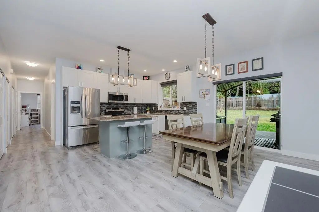 6214 Sitka Road, Sechelt