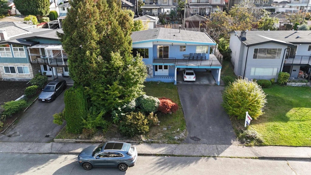 6096 Service Street, Burnaby