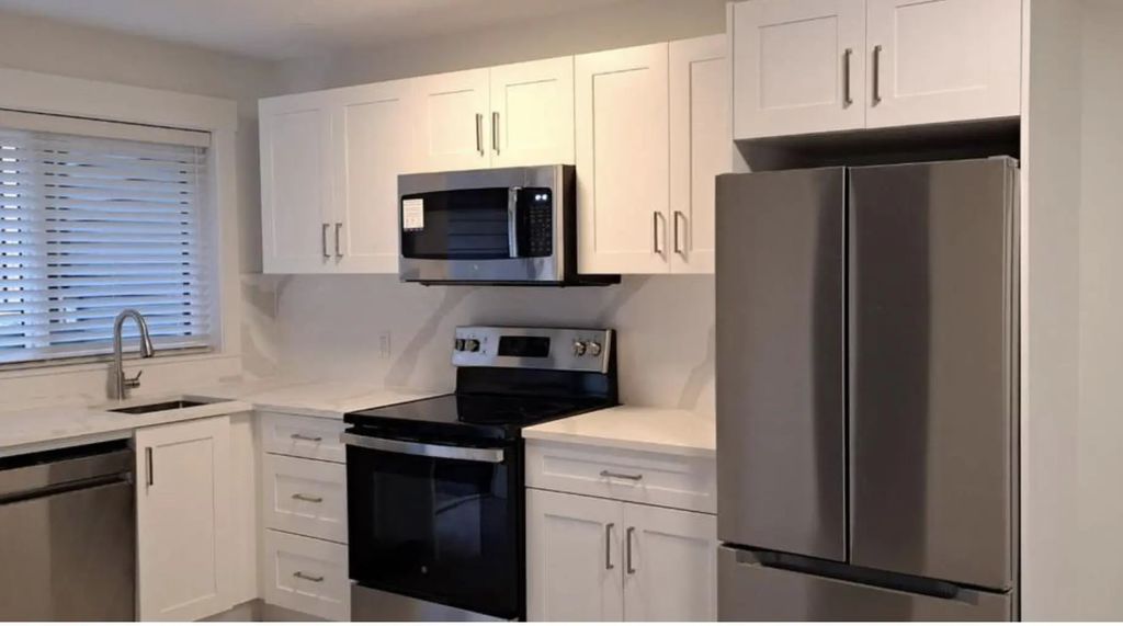 8668 Machell St Suite, Mission