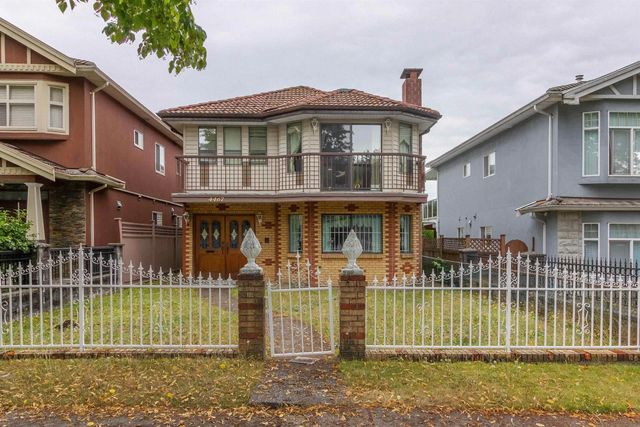 4467 Perry Street, Vancouver