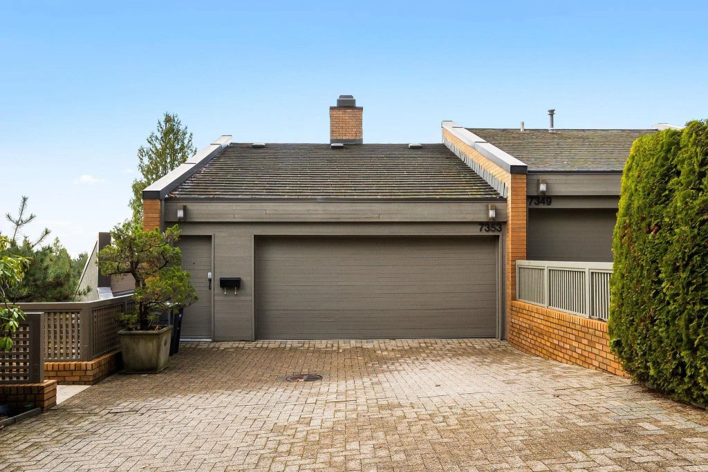 7353 Yew Street, Vancouver