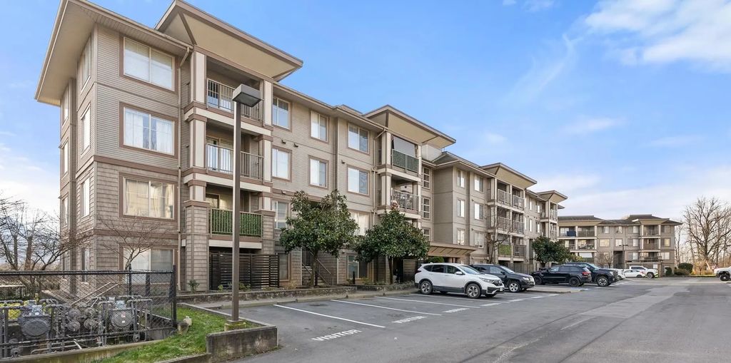 45561 Yale Road 203, Chilliwack
