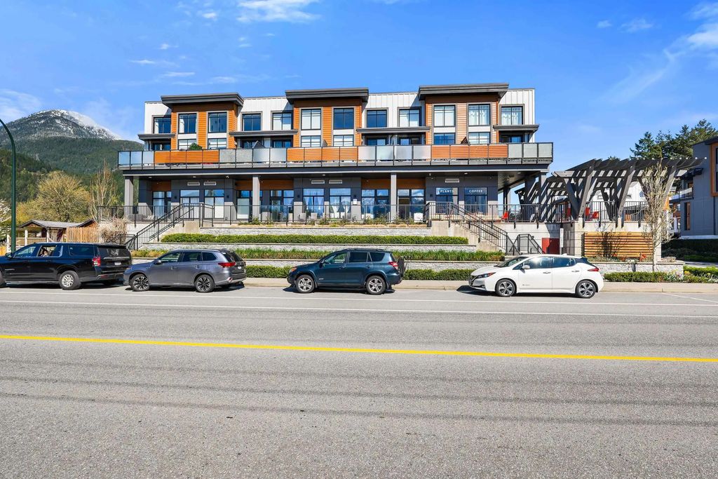 39767 Government Road 105, Squamish