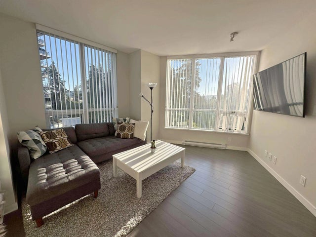 3093 Windsor Gate 606, Coquitlam
