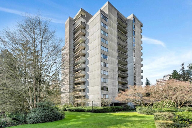 6689 Willingdon Avenue 1403, Burnaby