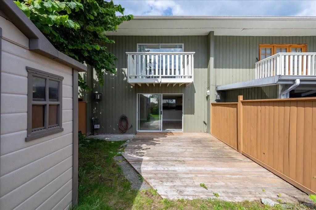 40327 Diamond Head Road 2, Squamish