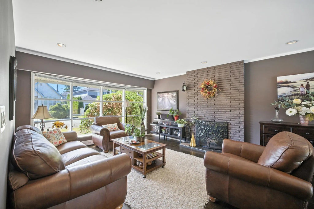 8600 Fairway Road, Richmond