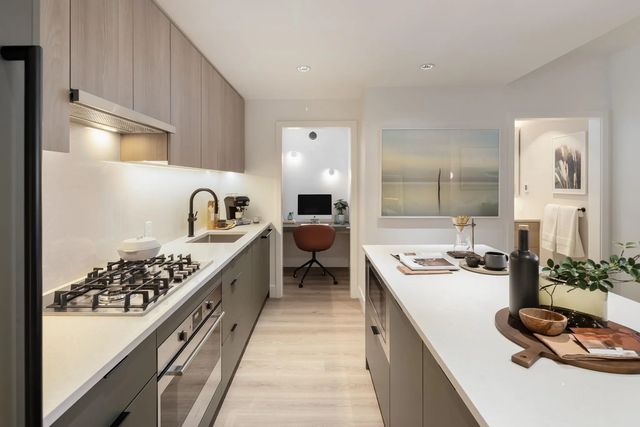 8633 River District Crossing 715, Vancouver