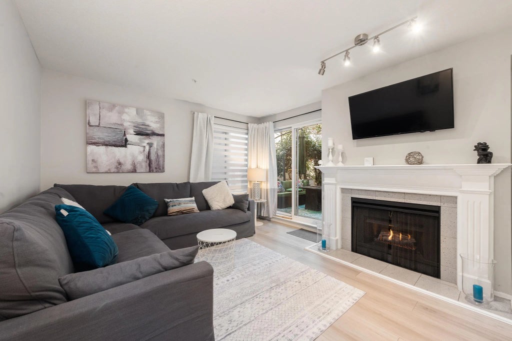 725 W 7th Avenue 102, Vancouver