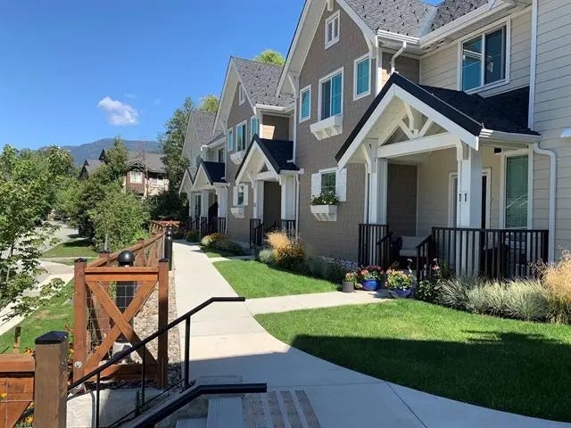 7360 Crabapple Court 11, Pemberton