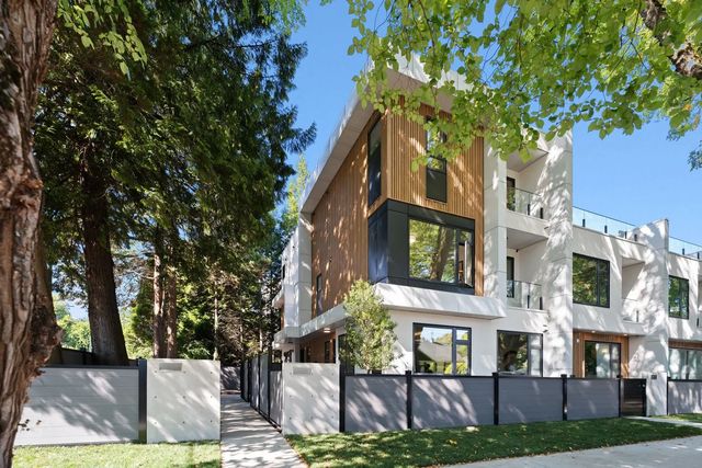 1491 Devonshire Crescent 5, Vancouver